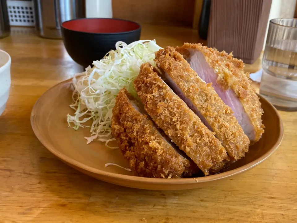 愛知県名古屋市天白区塩釜口　洋食工房パセリの厚切りローストンカツ|タカちゃんさん