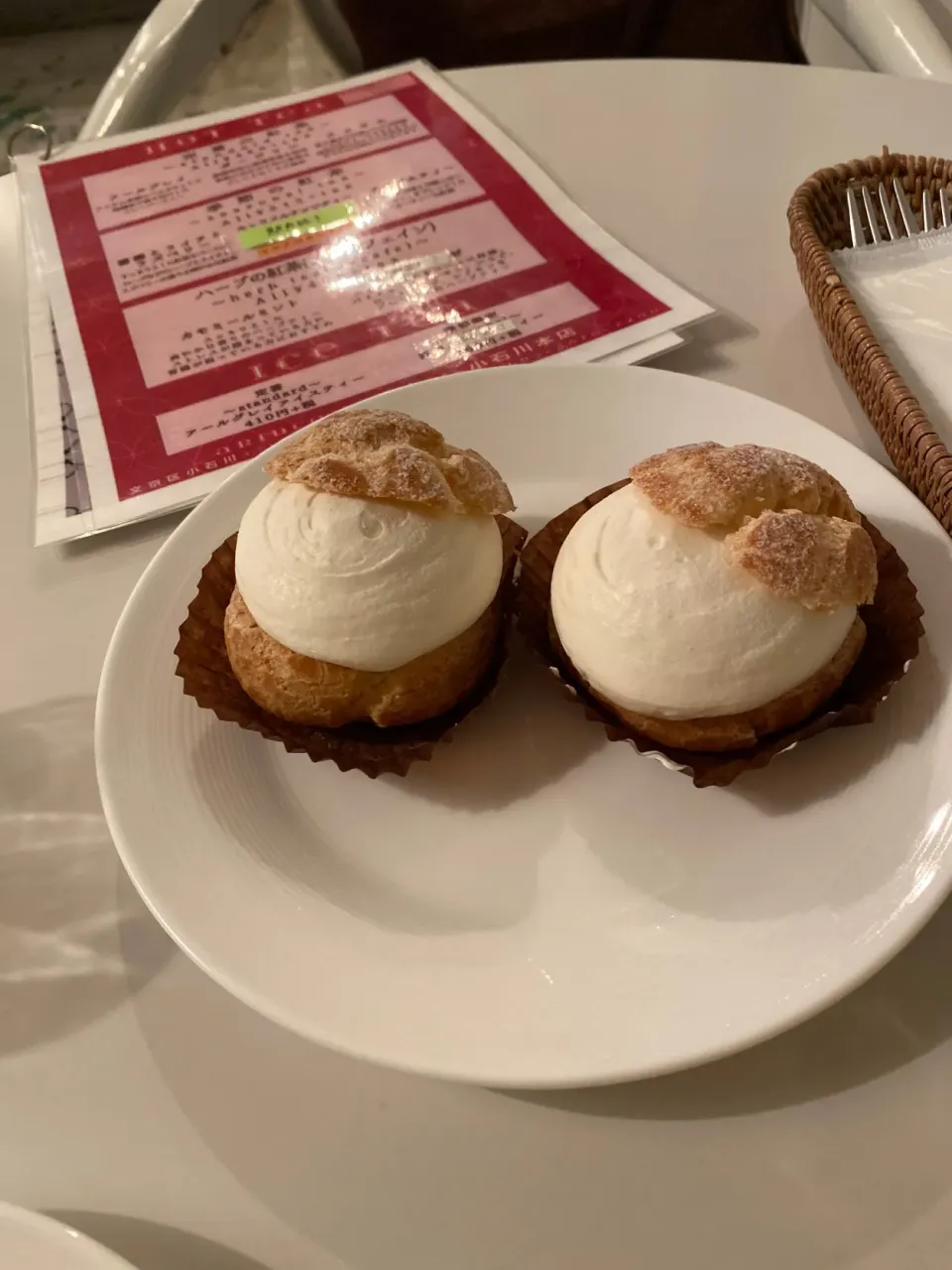 東京都文京区小石川　パティスリーパラディスのシュークリーム|タカちゃんさん