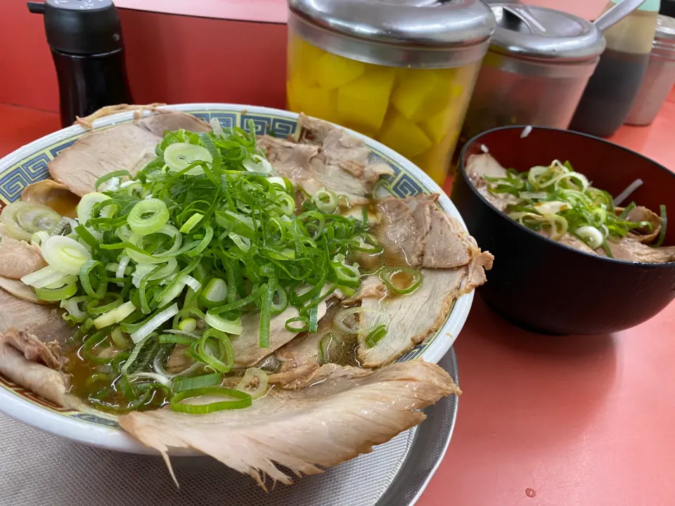 兵庫県神戸市兵庫区　もっこす兵庫店の叉焼麺と叉焼丼|タカちゃんさん