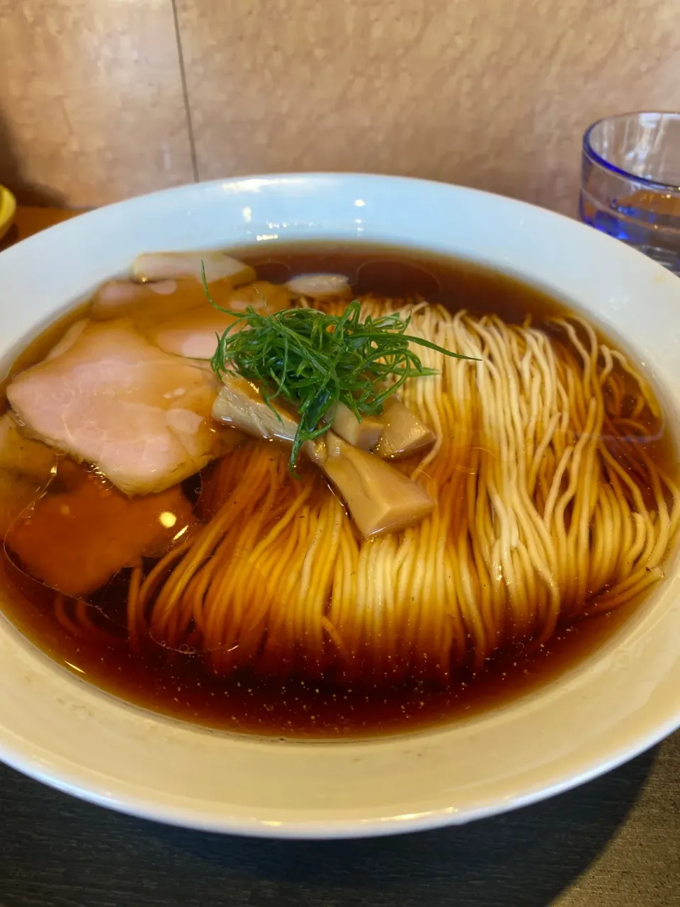 東京都調布市西つつじヶ丘　柴崎亭つつじヶ丘本店の生姜醤油ラーメン大|タカちゃんさん