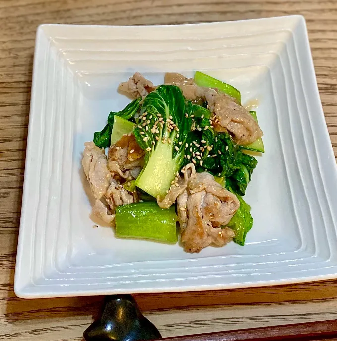 豚コマと青梗菜の柚子胡椒炒め🥬
常備菜と味噌汁を添えて朝ごはん・・|ばくあんしゃさん