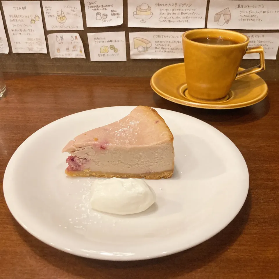 Snapdishの料理写真:木苺とホワイトチョコのチーズケーキ|ちゃみこさん