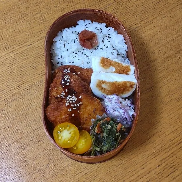 9月5日お弁当
チキンカツ
はんぺんチーズ
コールスローサラダ
ほうれん草の胡麻和え
ミニトマト|シロクマさん