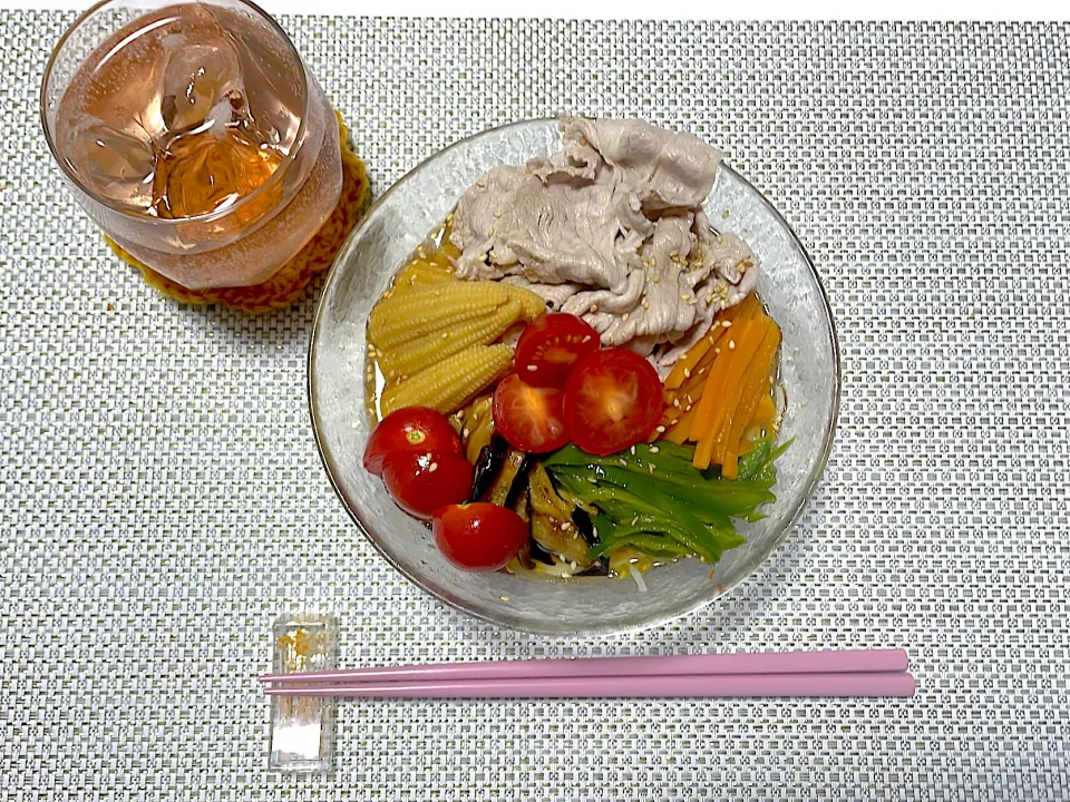 Snapdishの料理写真:夏野菜冷しゃぶそうめん|あまぽんずさん