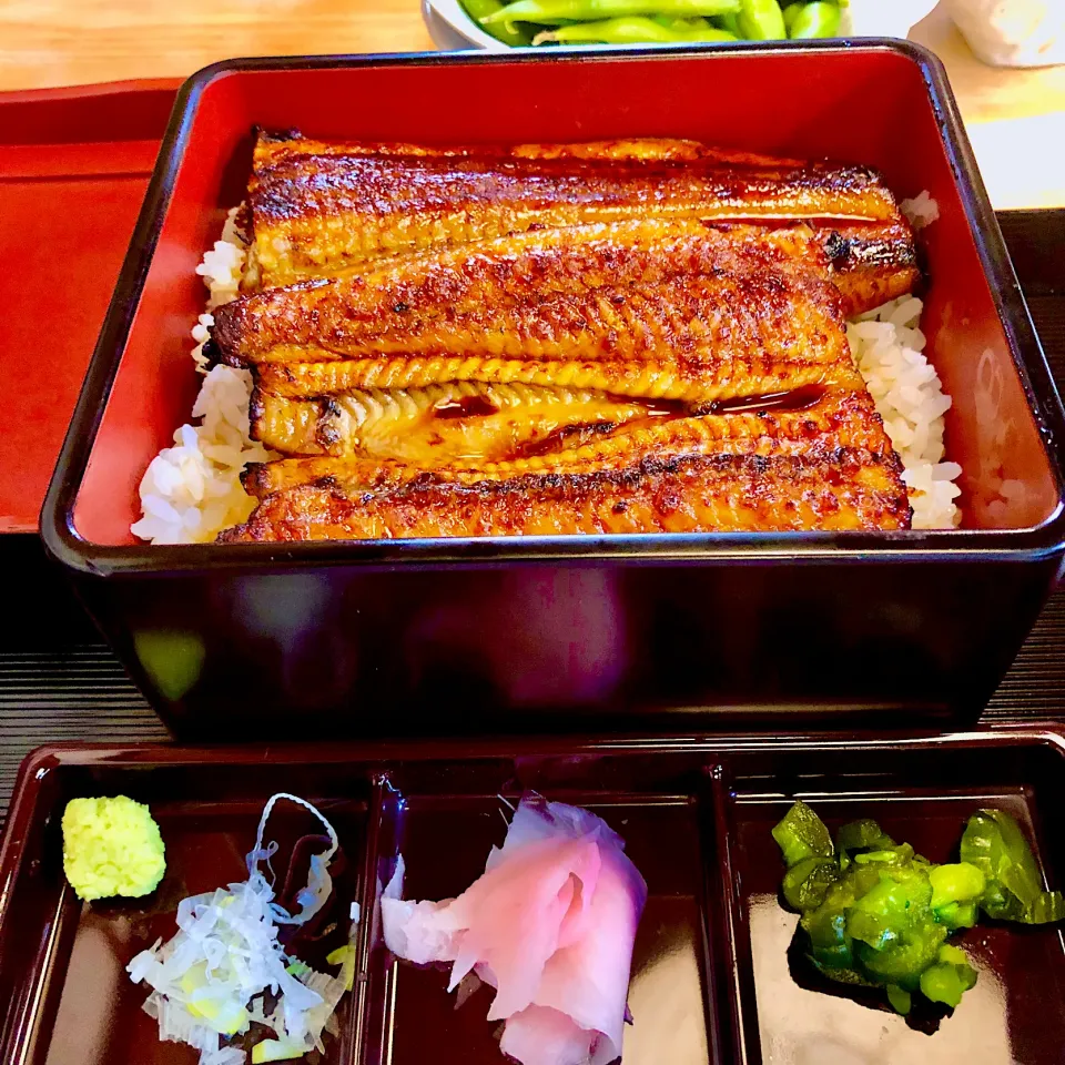 Snapdishの料理写真:お引越し祝いの鰻重💕|ユキちゃんさん