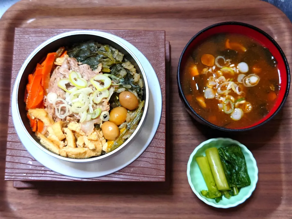 Snapdishの料理写真:今日の朝ごはん（豚五目釜飯に、赤だしのなめこ汁、野沢菜漬）|Mars＠釜飯作り研究中さん