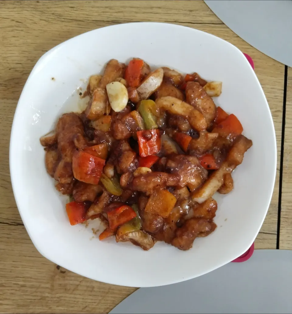 fried fish fillet with tomato|Mariano Ngさん