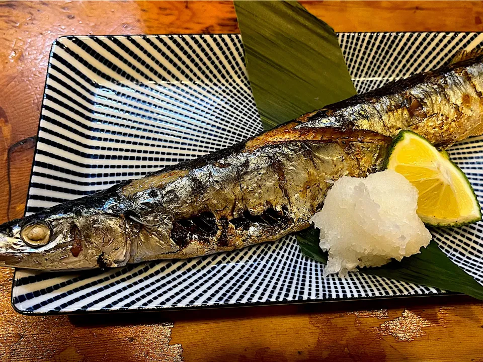 Snapdishの料理写真:新秋刀魚塩焼き|須佐浩幸さん