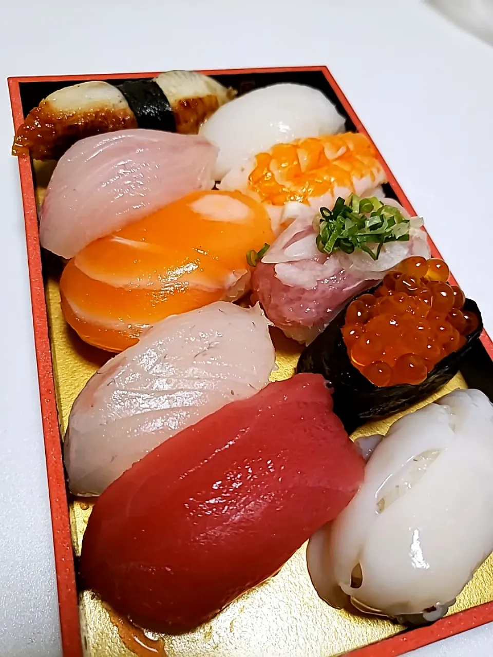 Snapdishの料理写真:魚屋の握り盛合せ|kazuko pさん