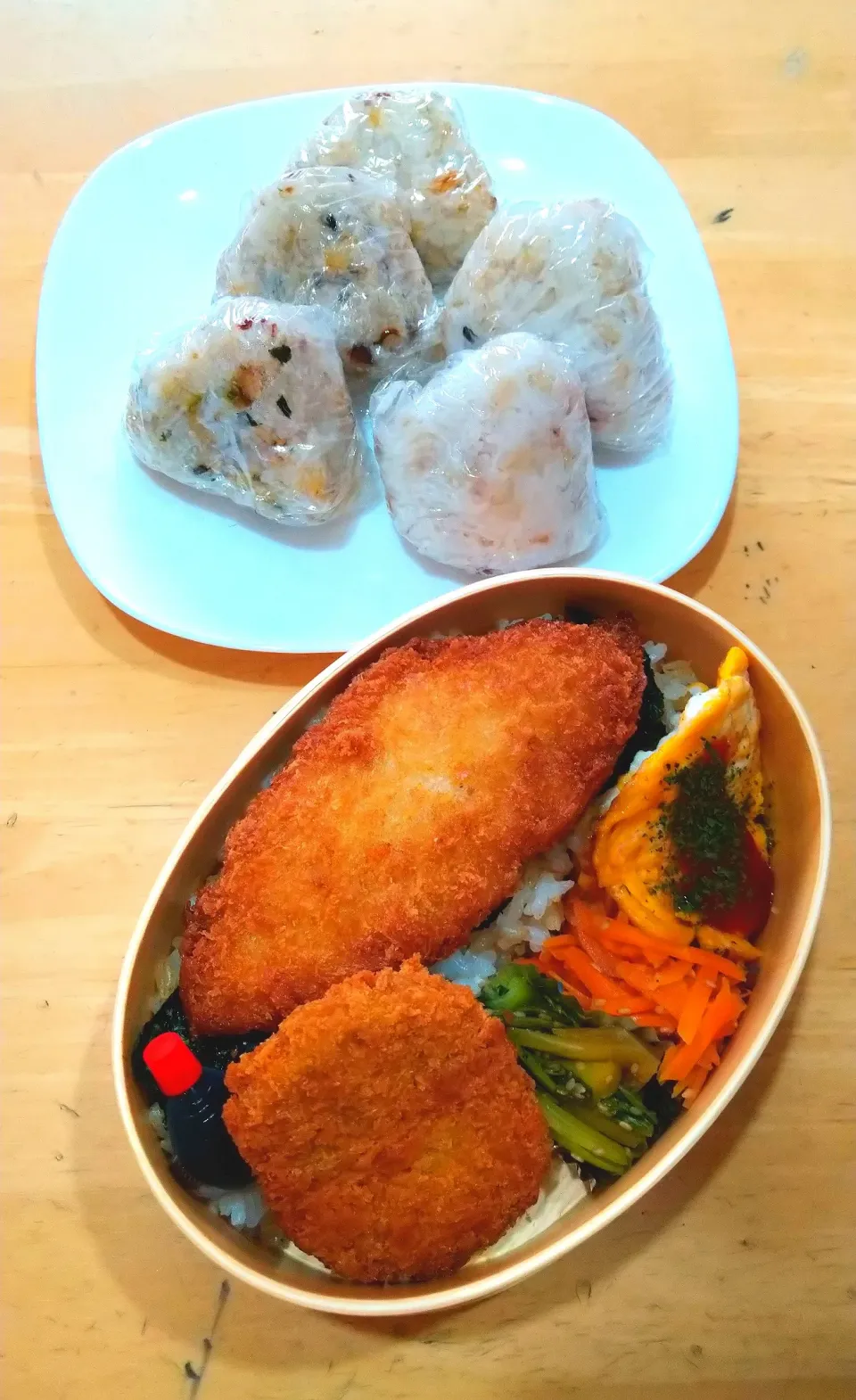 Snapdishの料理写真:白身魚のフライ&コロッケ弁当|NOZUさん