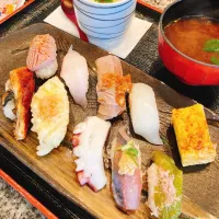 Snapdishの料理写真:たまには回らないお寿司🍣💕|もふティーさん