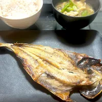 Snapdishの料理写真:釣ったアジで朝ごはん|だださん