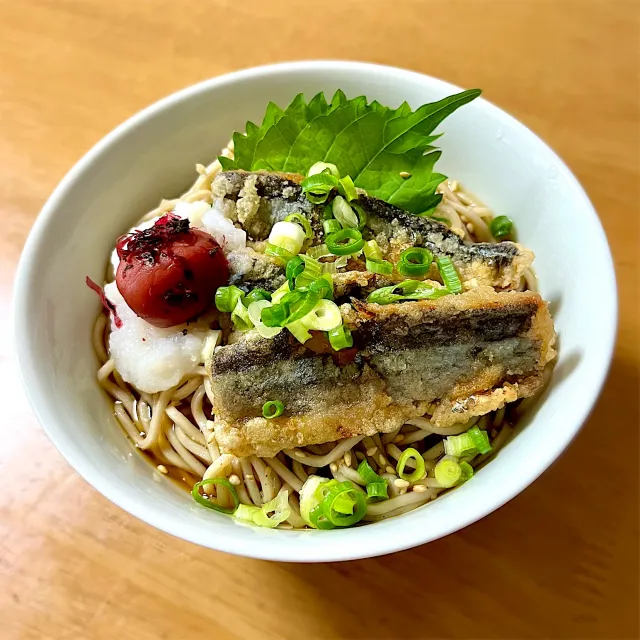 Snapdishの料理・レシピ写真:秋刀魚竜田の梅おろしそば｜秋刀魚の季節がきましたね〜♪