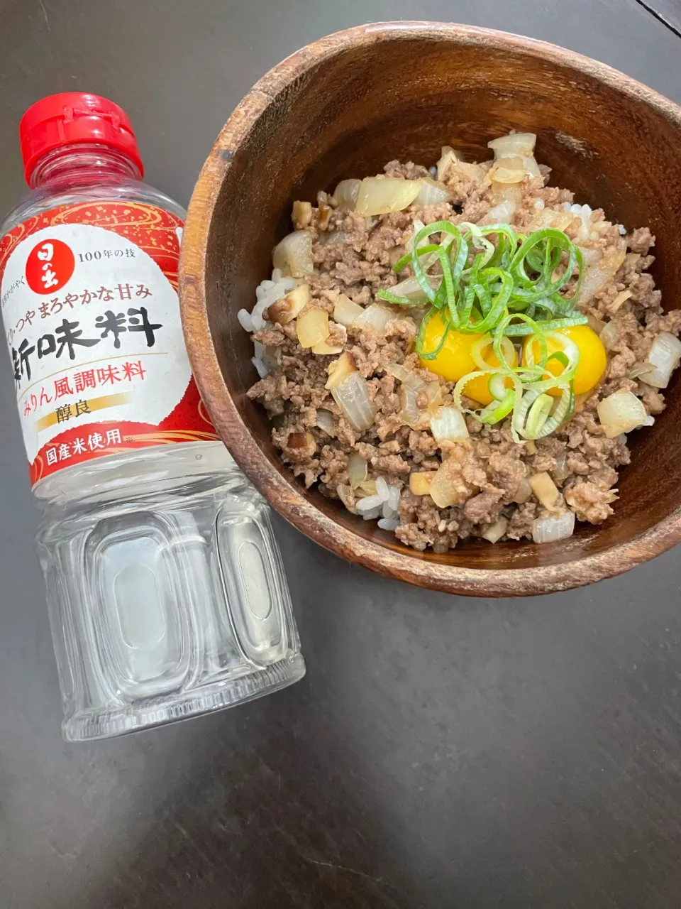 ひき肉と玉ねぎの甘辛煮丼|mikkoroさん