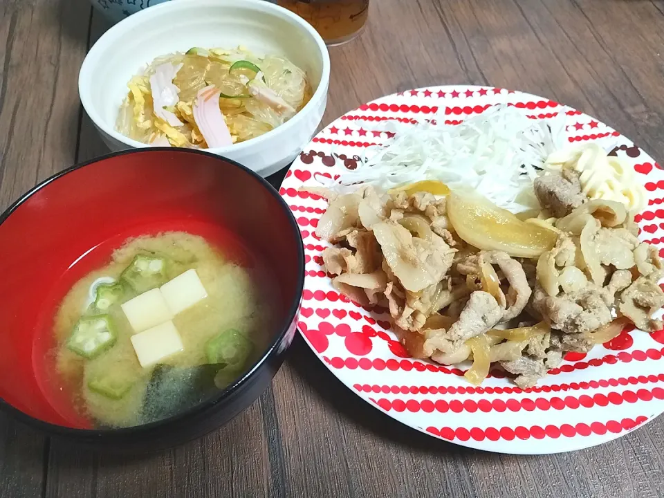 生姜焼き、オクラと豆腐の味噌汁、春雨サラダ|尚さん