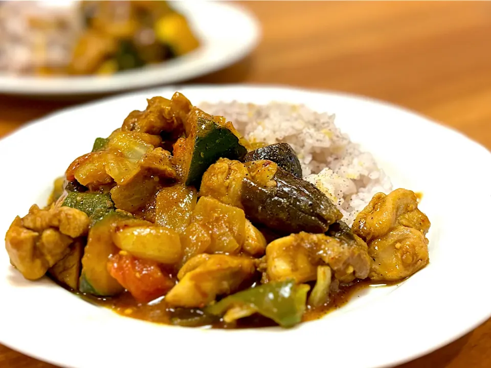 鶏と夏野菜の炒めカレー|ふくすけ食堂さん