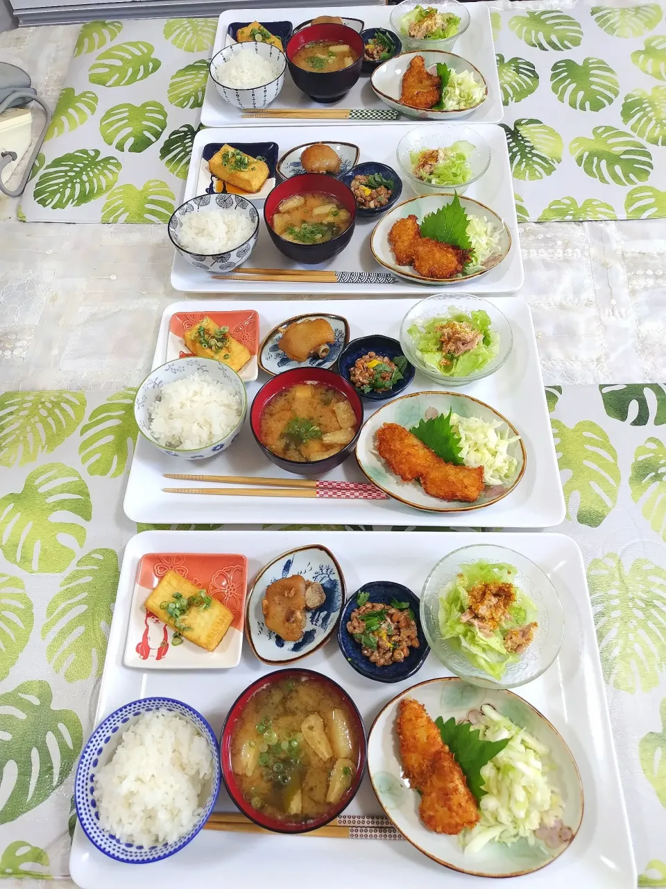 Snapdishの料理写真:日曜のお昼お魚フライ定食です🍀|rikako♪。.:＊さん