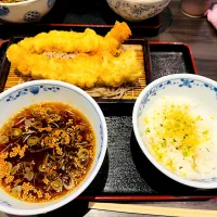 Snapdishの料理写真:越後そばのイカ天つけ蕎麦ご飯付き|ツツヤンさん