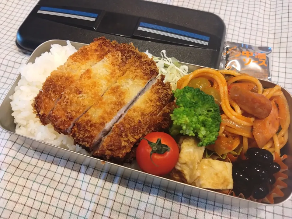 Snapdishの料理写真:トンカツ弁当　226|キャンディさん