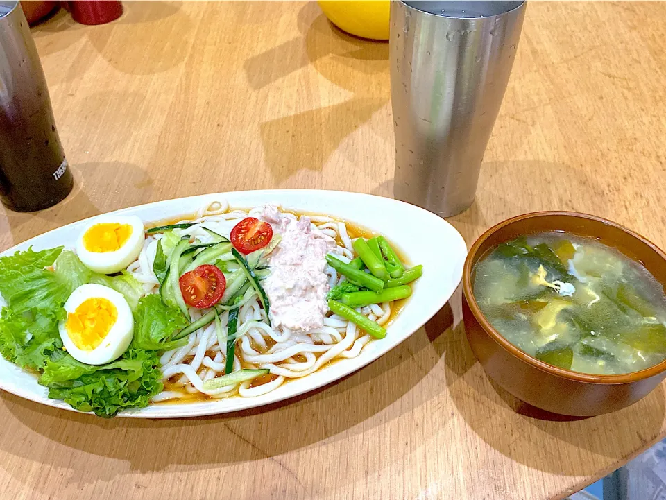 なぁにも作りたくない！と思いましたが、サラダうどんと餃子スープが食べたくて作りました。外食したいけど、食べ盛りの3人の子と未だ食べ盛りの旦那と行ったら破産するので手料理万歳|りえはるさん