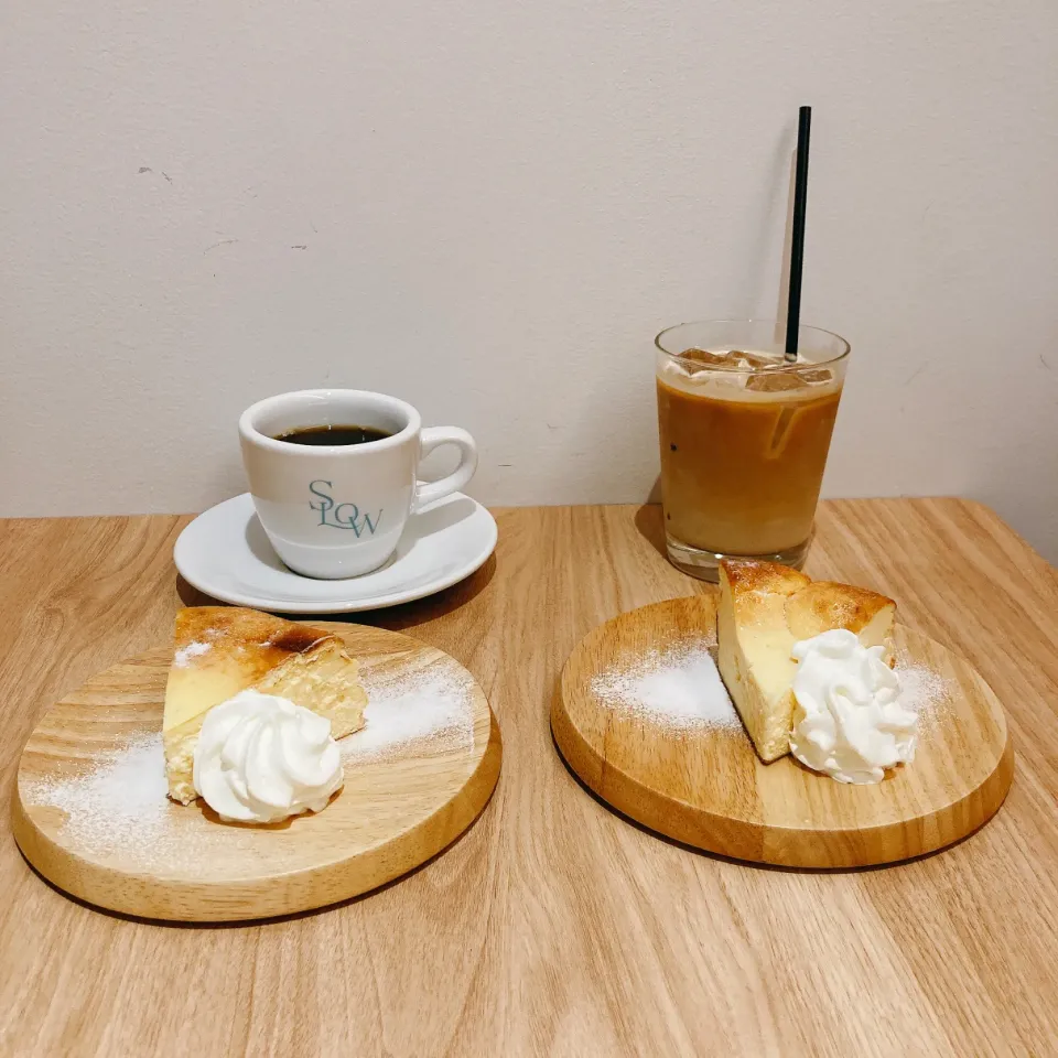 チーズケーキとコーヒー|ちゃみこさん