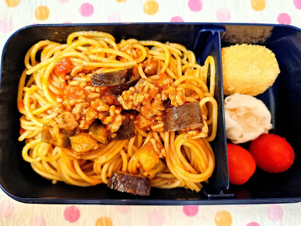 なすと挽き肉のボロネーゼパスタ❤️旦那さんお弁当❤️|かおるcitronさん