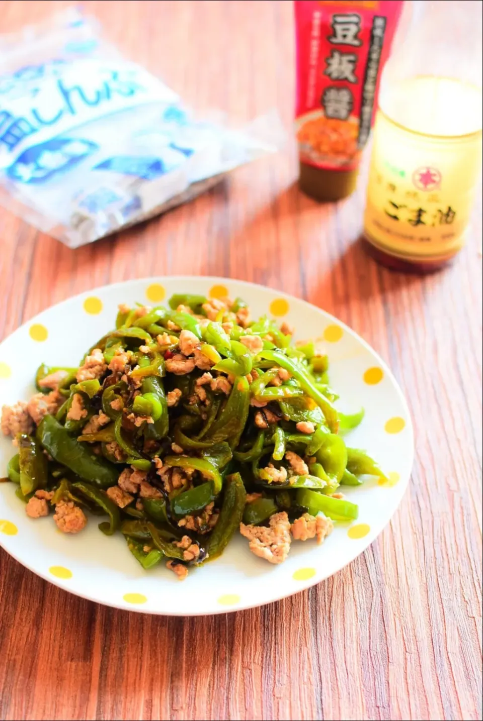 豆板醤でピリ辛！ピーマンたっぷり塩昆布炒め物のレシピ|アマイモノ・クウ蔵さん