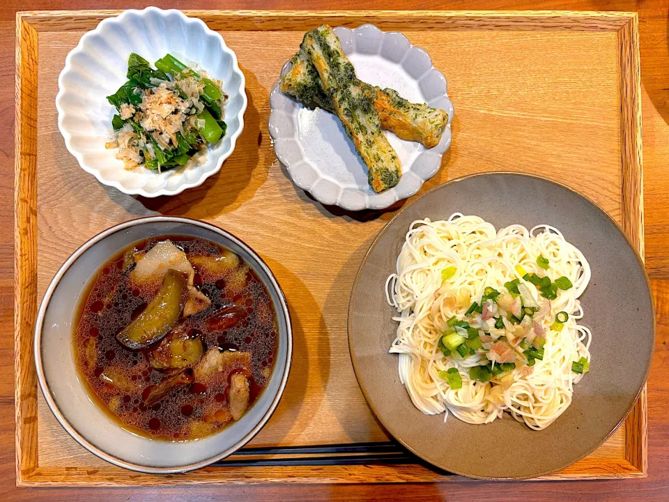 今日の夜ご飯(そうめん、ナスとチタケのおつゆ、ちくわの磯辺揚げ、ツルムラサキのお浸し)|cocomikaさん