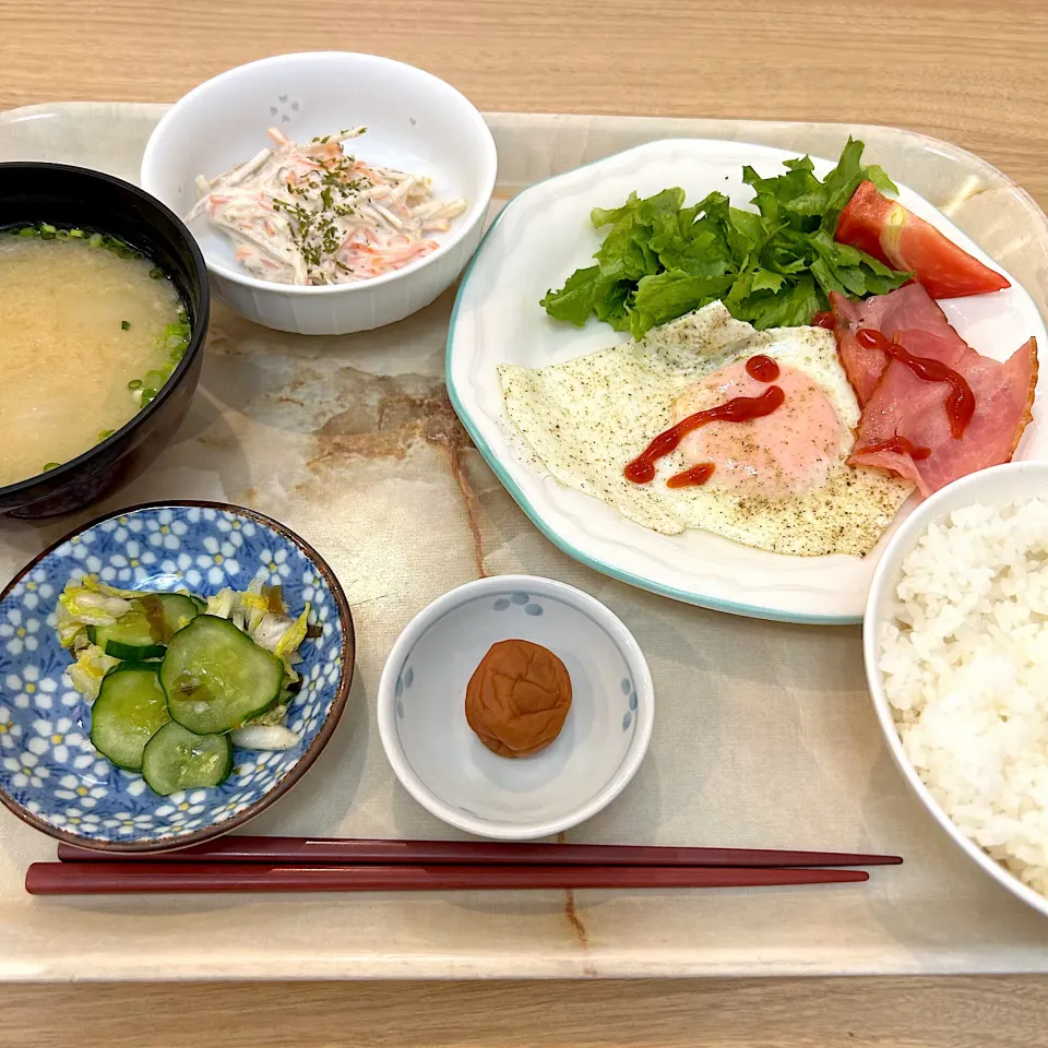 寮の朝食😋|すかラインさん