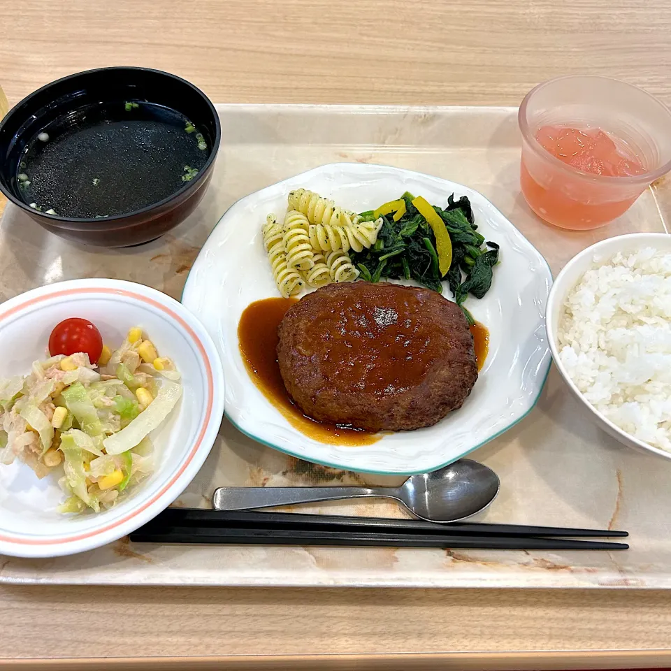 寮の夕食😋|すかラインさん