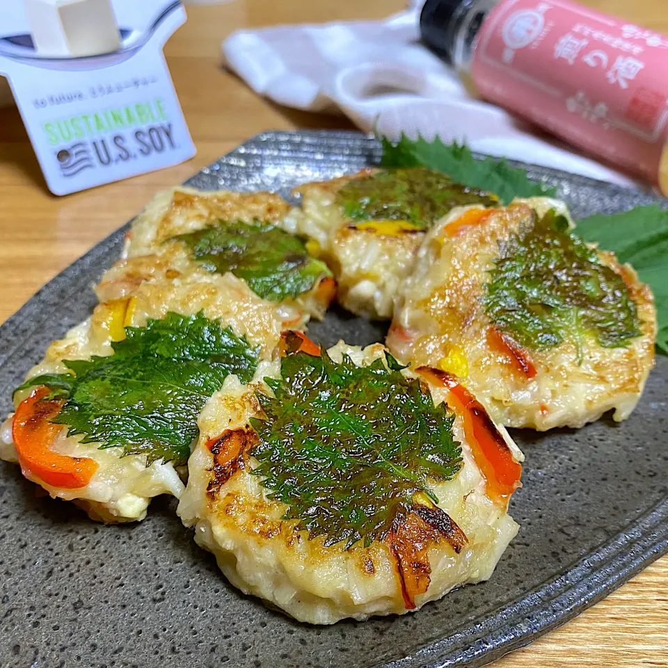 ビーグルさんの料理 絹豆腐+えのき+カニカマで大葉乗せ|sakurakoさん