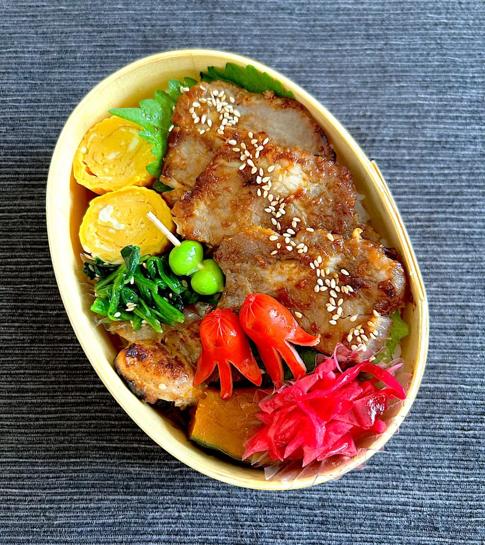 豚ロースの西京焼弁当🎵やっちさんの料理 うちの西京味噌で西京焼♪|やっちさん