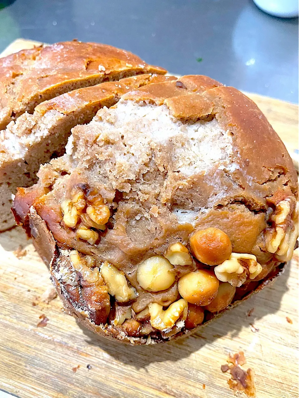 ナッツとチョコ味が大好きさんのbread|もぐもぐさん