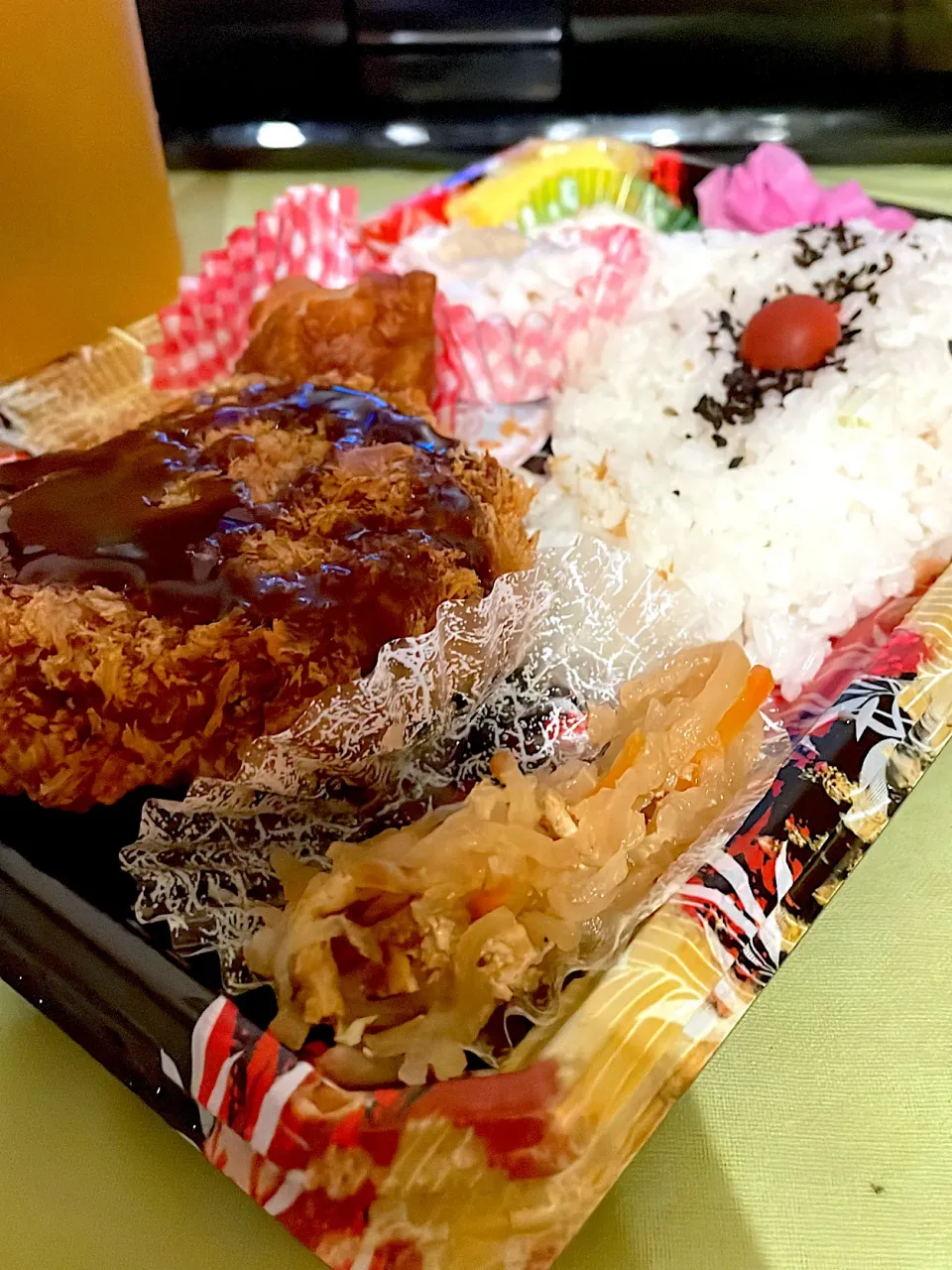 メンチカツ弁当🍱です|だいちゃんさん