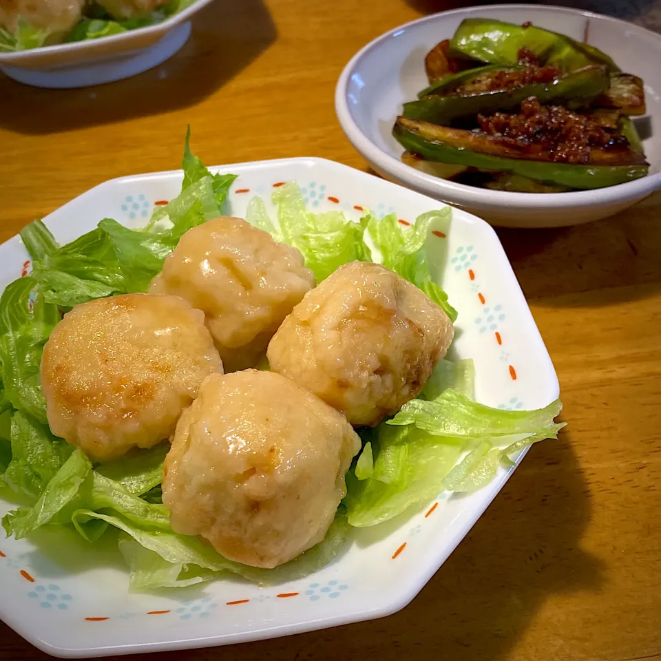 海老とトウモロコシ＆海老と枝豆のふんわり揚げと、焼きトロ茄子の麹醤油かけ|もえさん