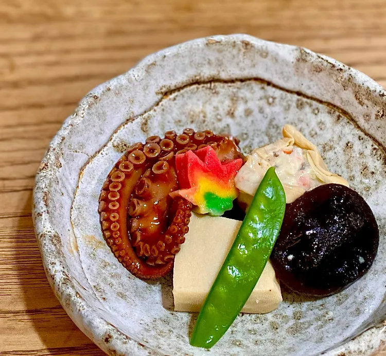 煮物de晩酌スタート💦
ダバダ火振りと常備菜を添えて・・|ばくあんしゃさん