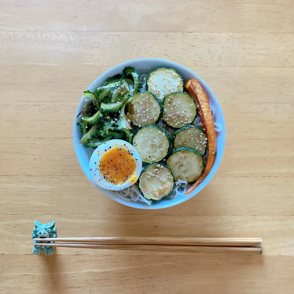 Snapdishの料理写真:夏野菜の素揚げ素麺|ちゃみこさん