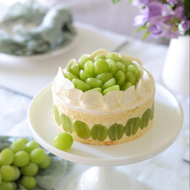 フレジェ風シャインマスカットのケーキ/4nabeco | Snapdish[スナップ