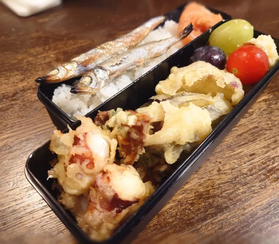 Snapdishの料理写真:天ぷら弁当(*^^*)|しーPaPaさん