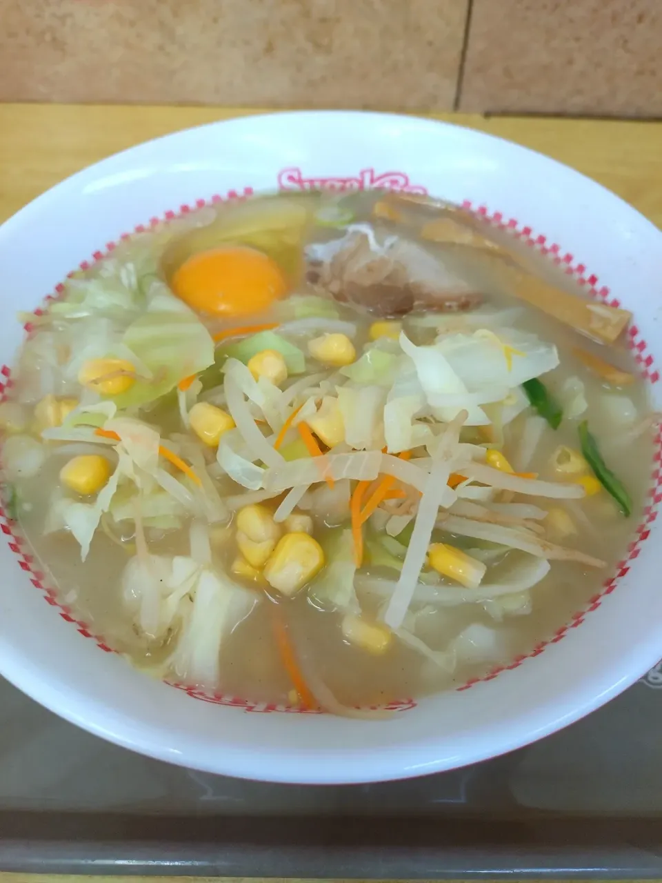 スガキヤさんで生たまごラーメン野菜トッピング|Ikue Sawadaさん