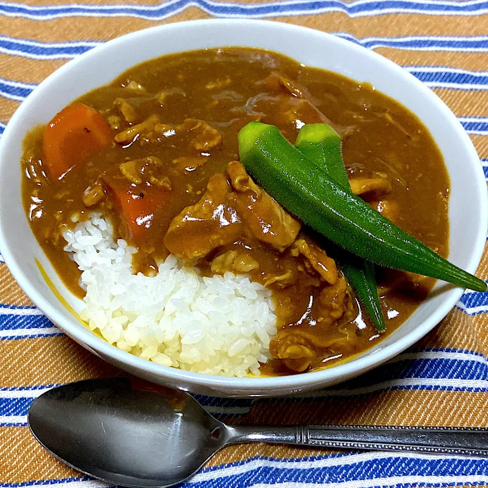 お夕飯　カレーライス🍛息子作|renharuruさん