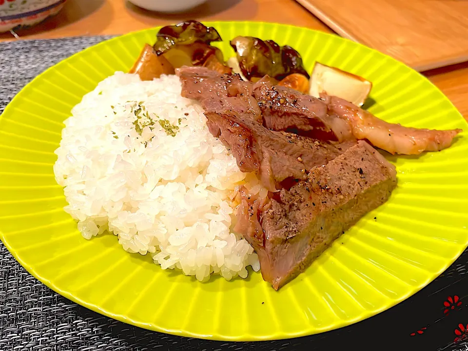 🥩ステーキプレート🥩|AK@Night Cookerさん