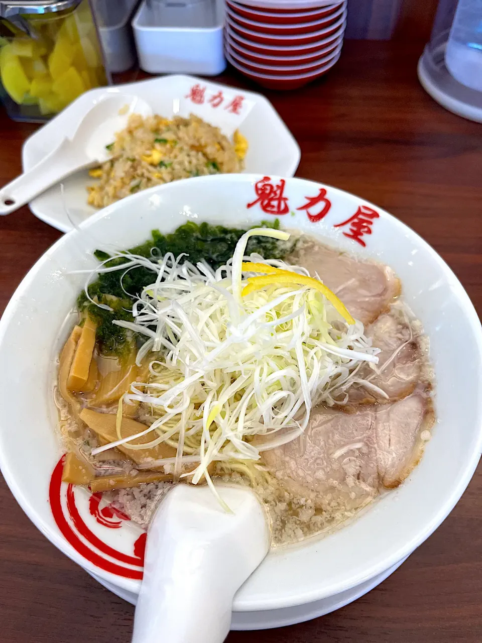 あご煮干し塩ラーメン　定食|れりさん