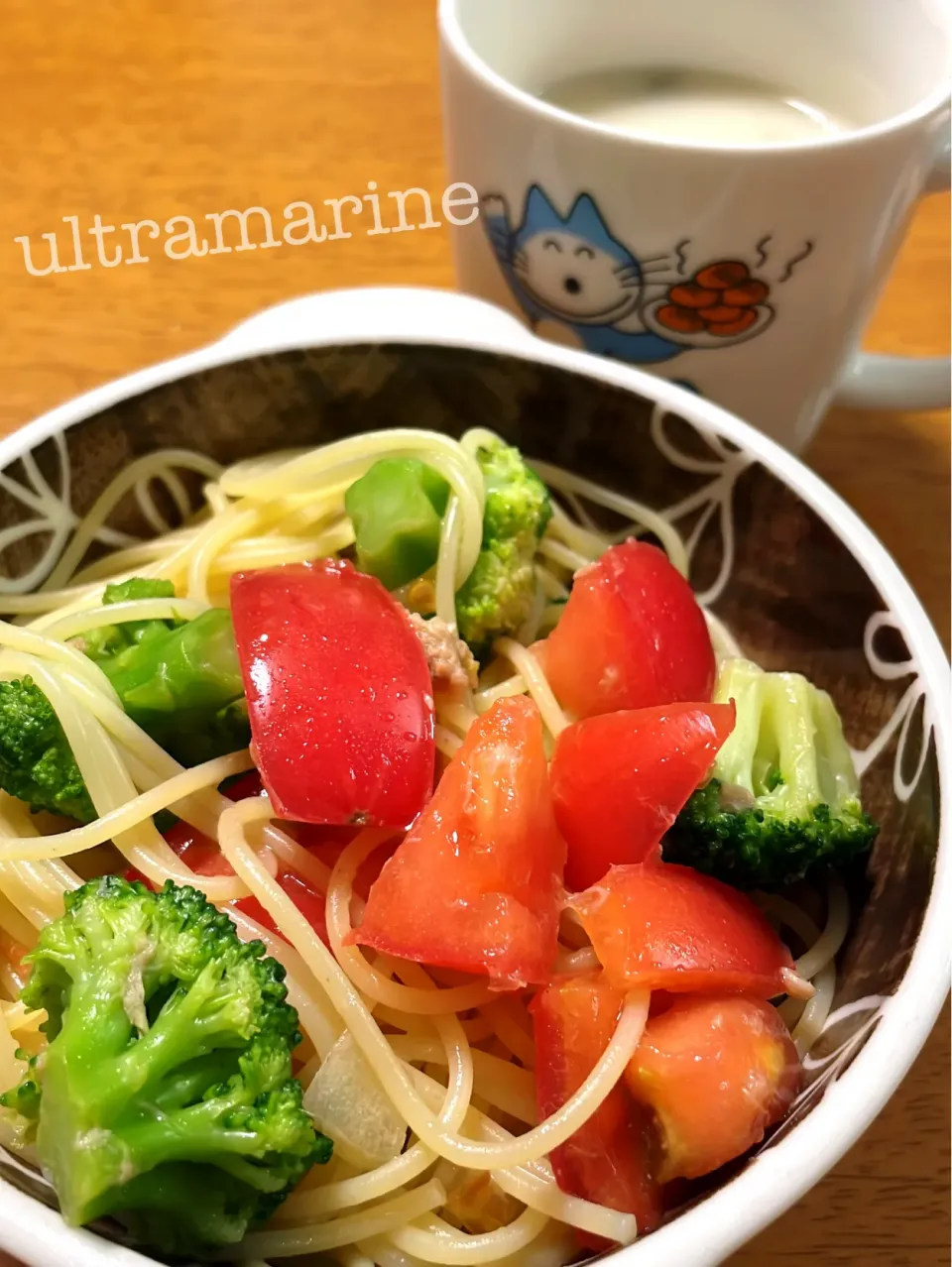 Snapdishの料理写真:＊トマトとブロッコリーのパスタ♪＊|ultramarineさん