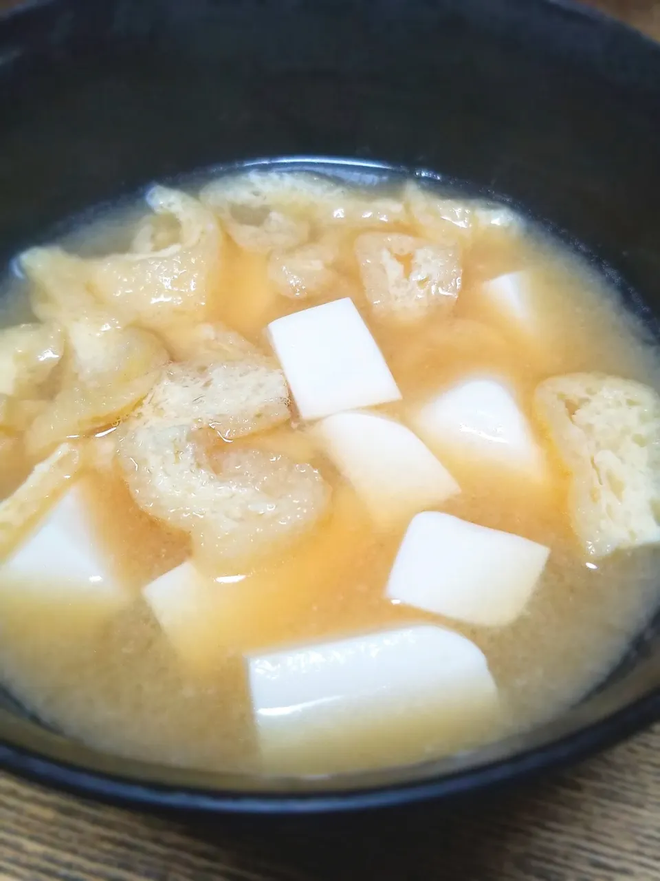 パパ作👨豆腐と油揚げの味噌汁|ぱんだのままんさん