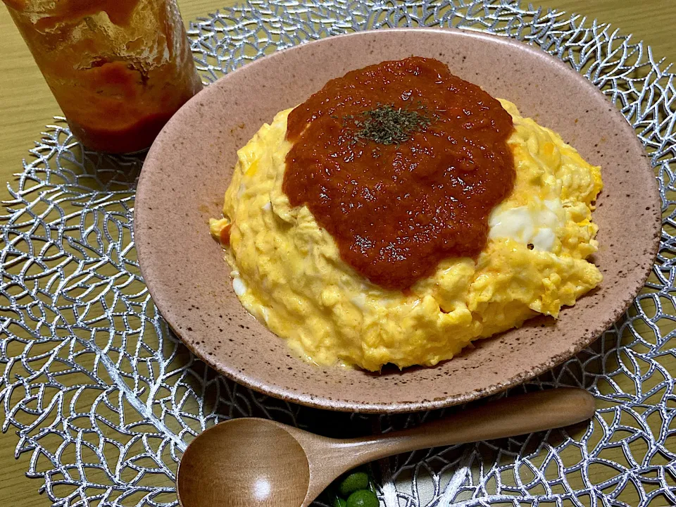 Snapdishの料理写真:手作りケチャップのオムライス🍅|はるさん