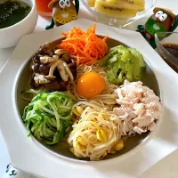 ゆかりさんの料理 彩りビビン麺😋ソースはYummy👍