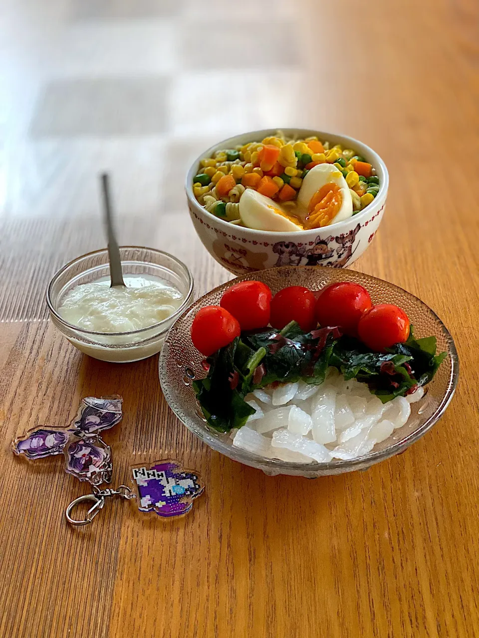 海藻とこんにゃくサラダ🥗カレーラーメン🍜|おやぢさん