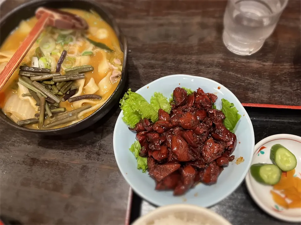 鳥もつに定食とほうとう|HAPPYさん