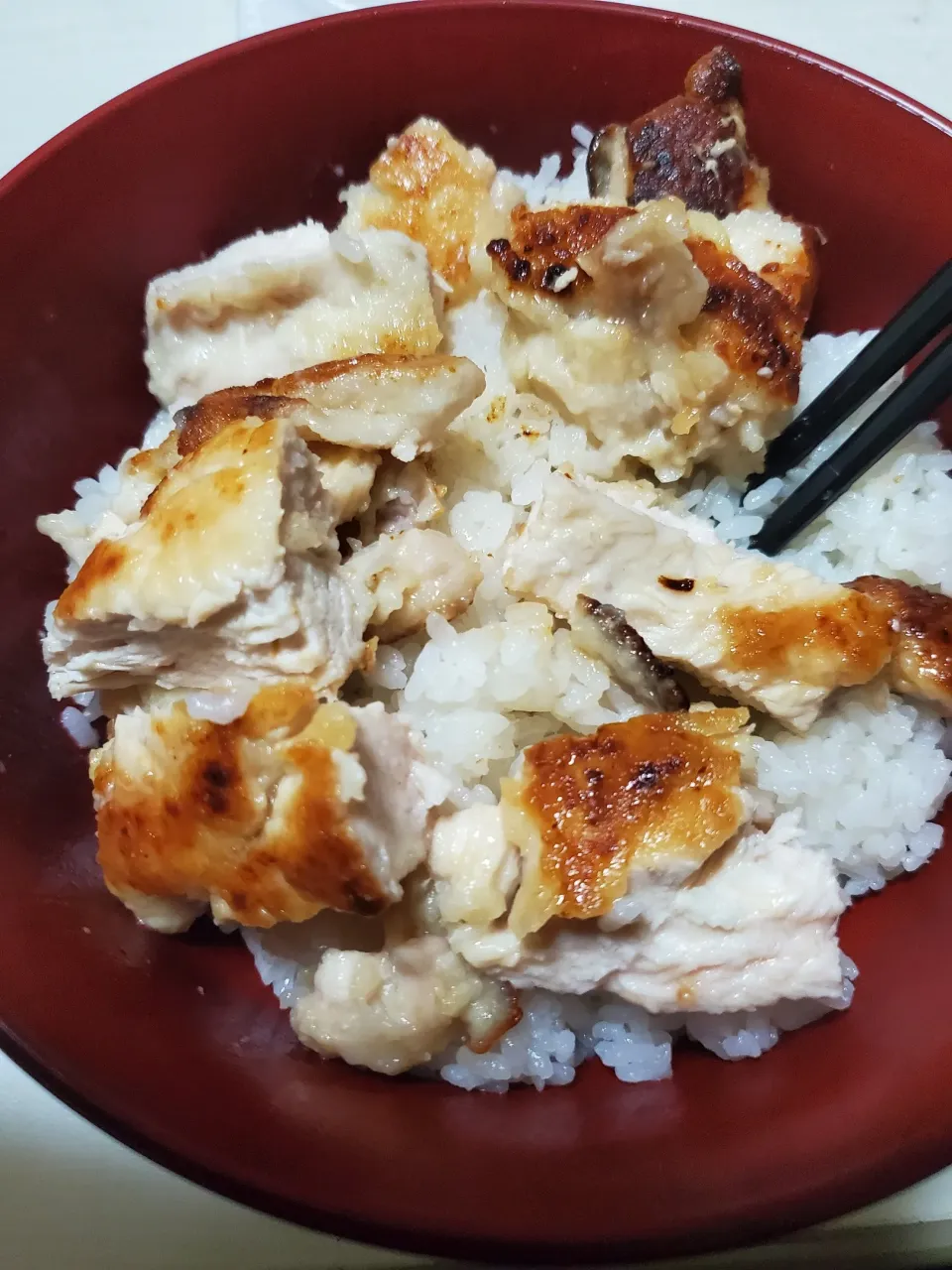 塩麹チキンソテー丼|しんさん